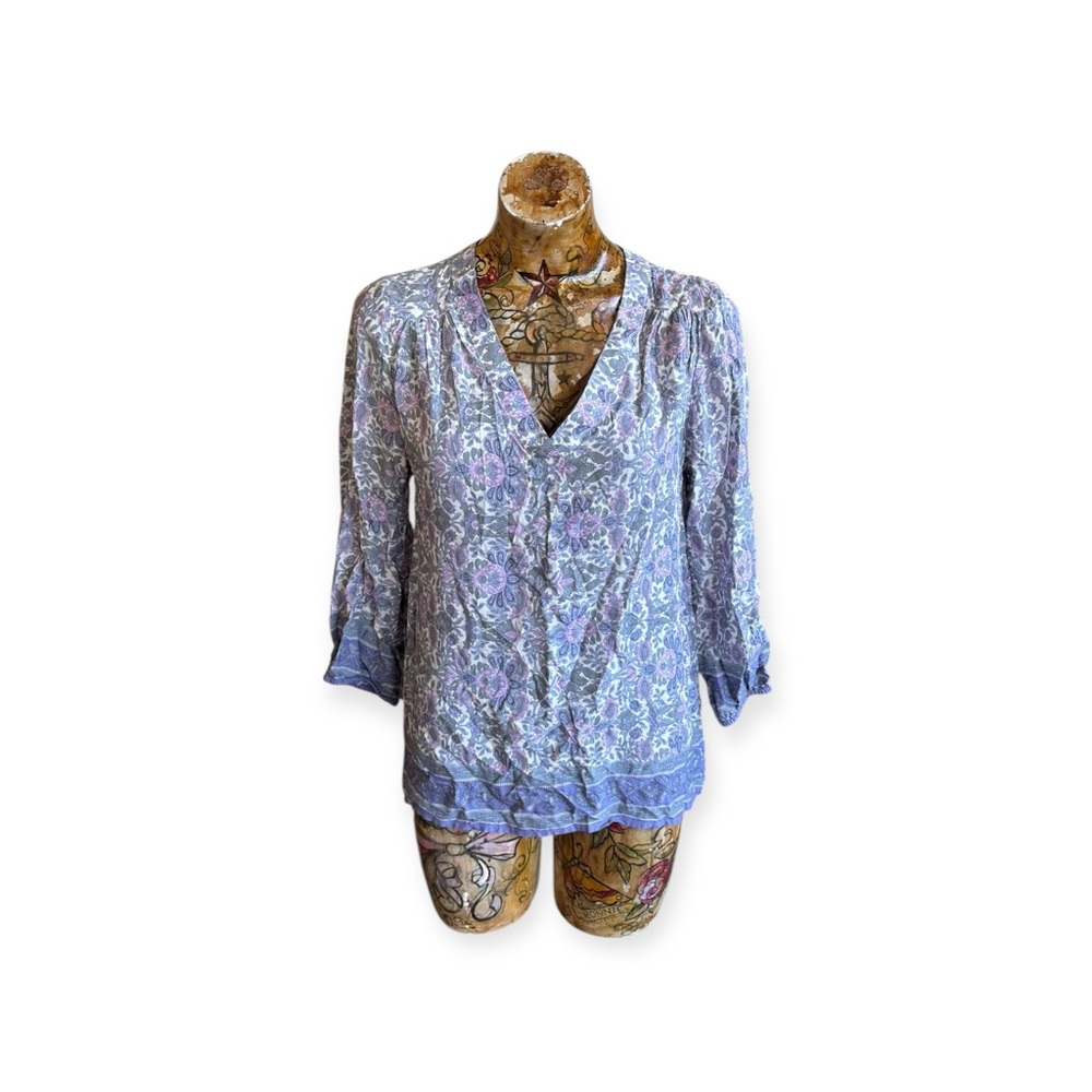 Artisan NY blouse blue cream small top